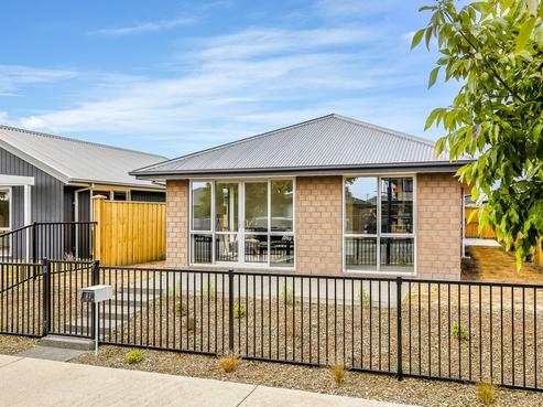 61 Pegasus Boulevard, Pegasus