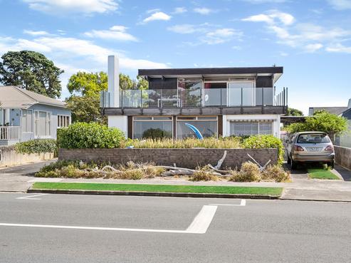 24 The Esplanade, Eastern Beach