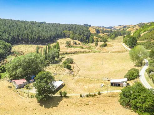 345 Kaukatea Valley Road, Okoia