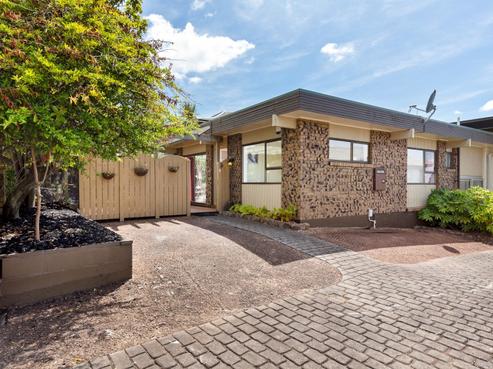 2/36 Pakira Avenue, Glendene