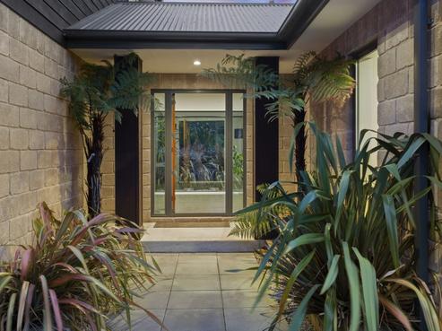 15 Lilly Road, Fernside