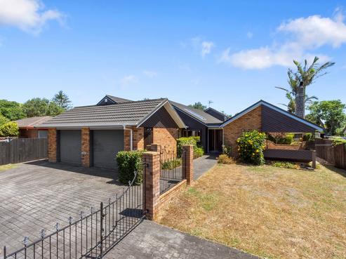 172 Walter Strevens Drive, Conifer Grove
