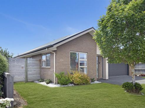 28 Millesimes Way, Yaldhurst