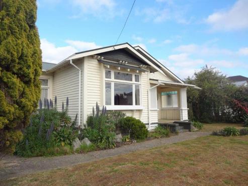 90 Russell Street, Westport