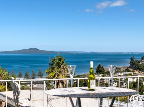 848 Beach Road, Torbay