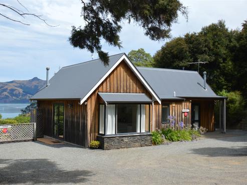 6888H Christchurch Akaroa Road, Takamatua