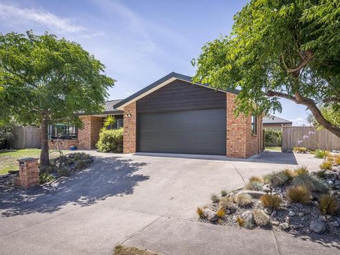 1 Jeannie Way, Waikanae Beach