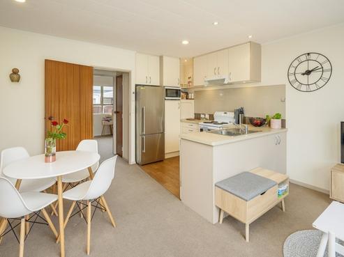 2/193 Songer Street, Stoke