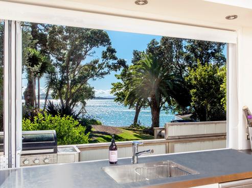 54 Arran Bay Road, Waiheke Island