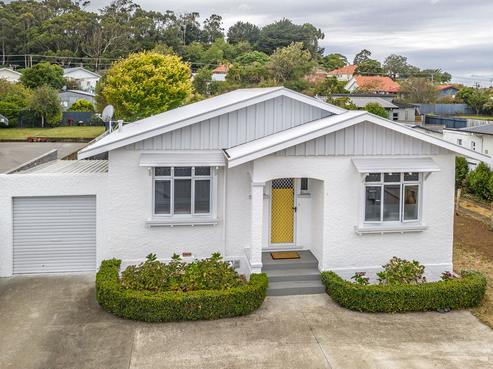 132 Grey Street, Springvale