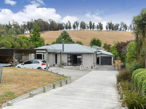 6 Watts Street, Waipawa