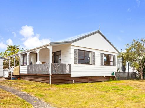 4 Chestnut Grove, Tairua