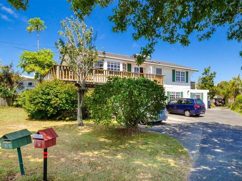 18 Mcentee Road, Waitakere