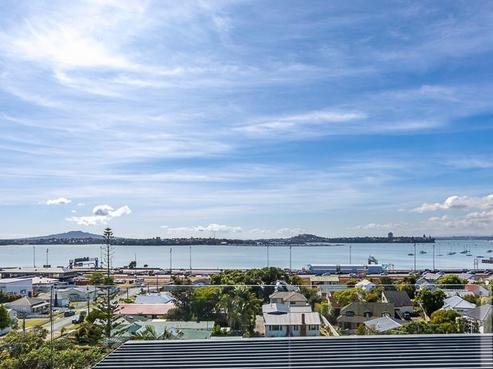 2/1 Richmond Avenue, Northcote Point