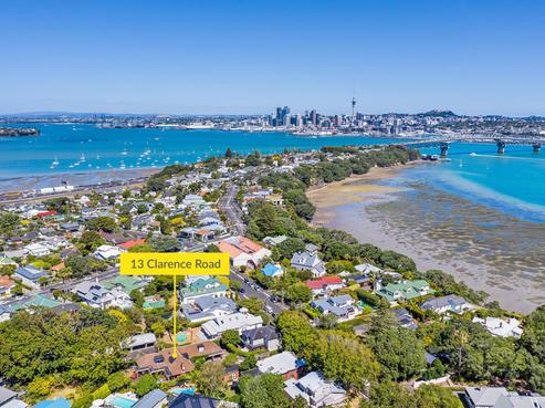 13 Clarence Road, Northcote Point