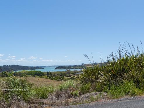19 Lane Road, Russell