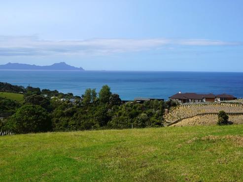 38 The Crescent, Langs Beach