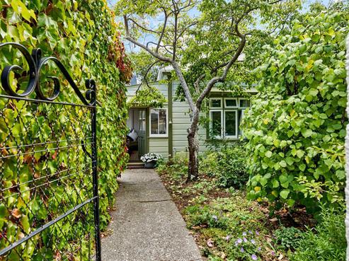 17 Mahoe Street, Eastbourne