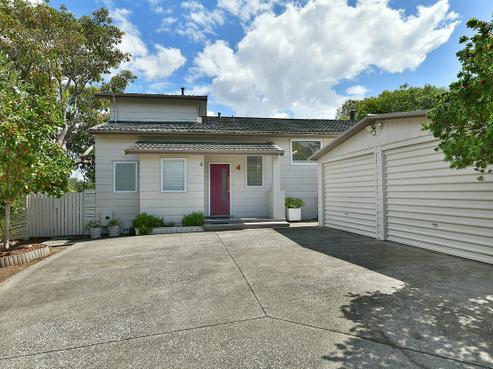 4 Albert Hall Drive, Red Beach