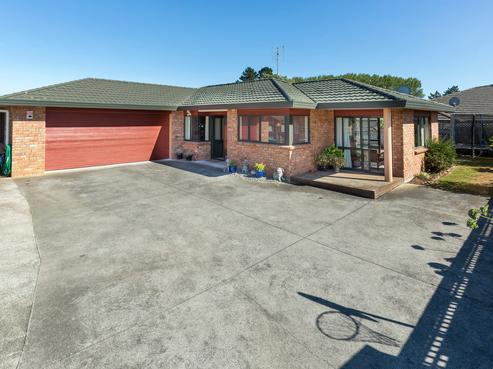 16B George Crescent, Buckland