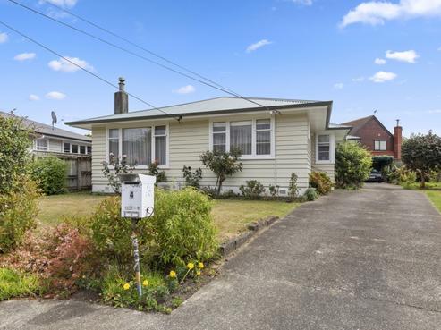 4 Sullivan Grove, Epuni