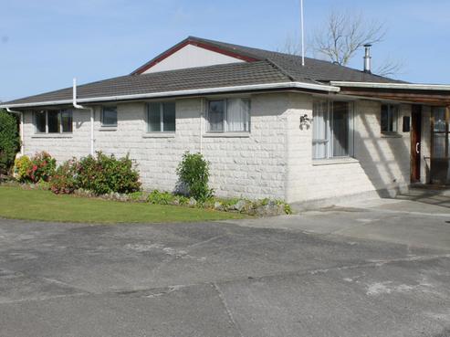 2 Powick Street, Westport