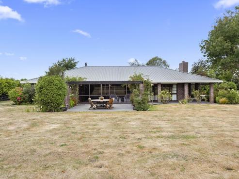 60 Bayley Road, Fernside
