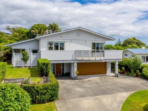 4 Kaka Street, Waikanae