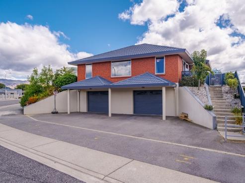 4 Walnut Grove, Alexandra