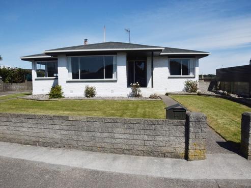 44 Chesney Court, Heidelberg