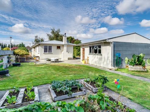 405 Huia Street, Camberley