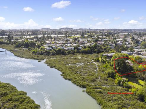 8 Aronui Terrace, Kelston
