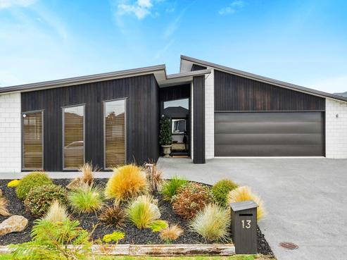 13 Eric Farley Drive, Kumeu
