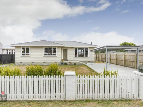 40 Pharazyn Street, Feilding