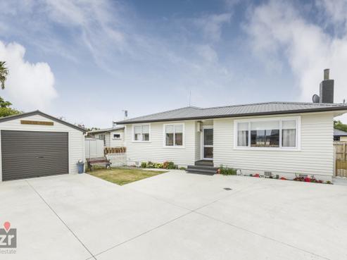 42 Pharazyn Street, Feilding