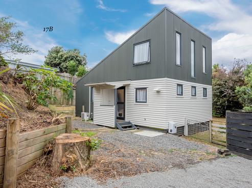 17 Martin Road, Paraparaumu Beach