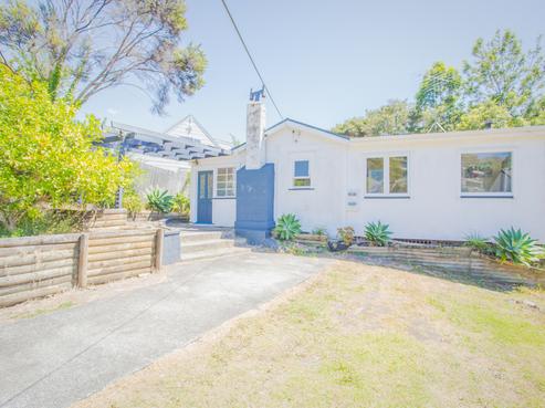 48 Elliston Crescent, Stanmore Bay