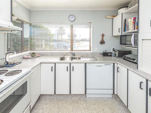 79 Oxford Road, Springvale