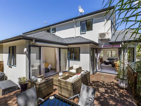 18 Carento Way, Stanmore Bay