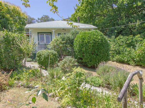 16 Miro Street, Te Aroha
