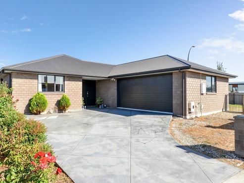 141 Wentworth Drive, Rototuna North