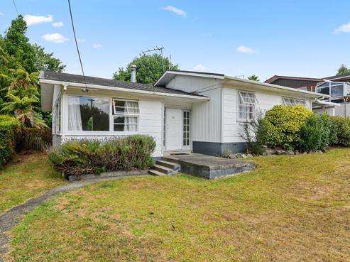 58 Utuhina Road, Springfield