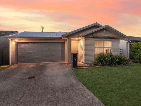 98 Popokatea Drive, Takanini
