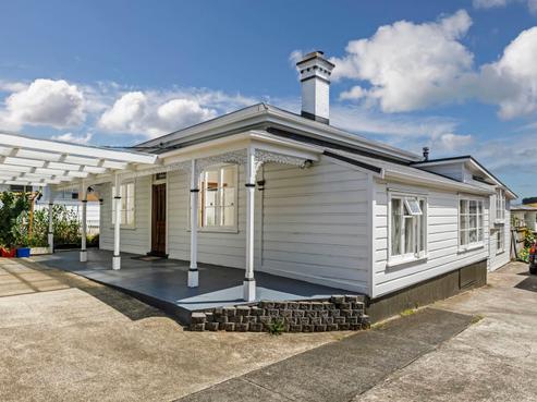 64 Pilkington Road, Panmure