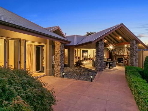 26 Cowley Drive, Leamington