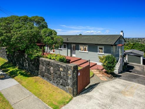 86 Carlisle Road, Browns Bay