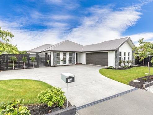 14 Bronco Drive, Aidanfield