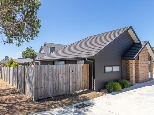 13A Dixon Road, Fitzroy
