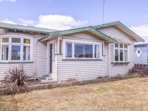 1 York Street, Dannevirke