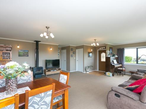 617A Kaipikari Road, Urenui